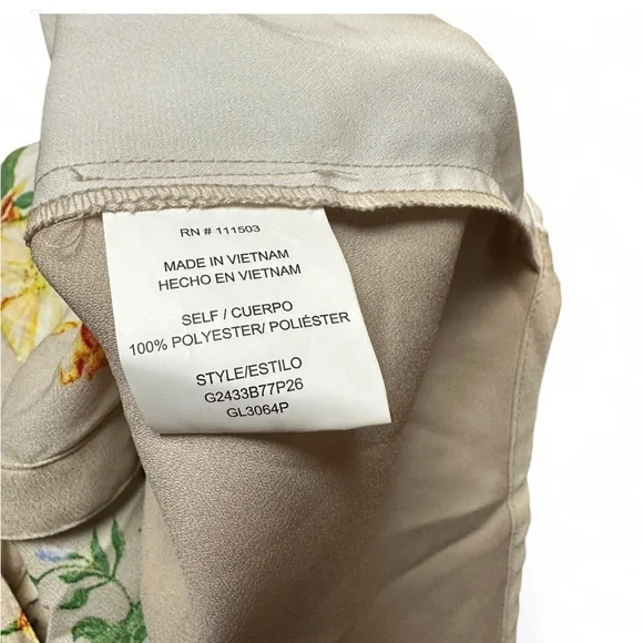 Sara Michelle Beige and White with Floral Print Blouse Fall top 90s Y2K top nwt - Picture 9 of 9